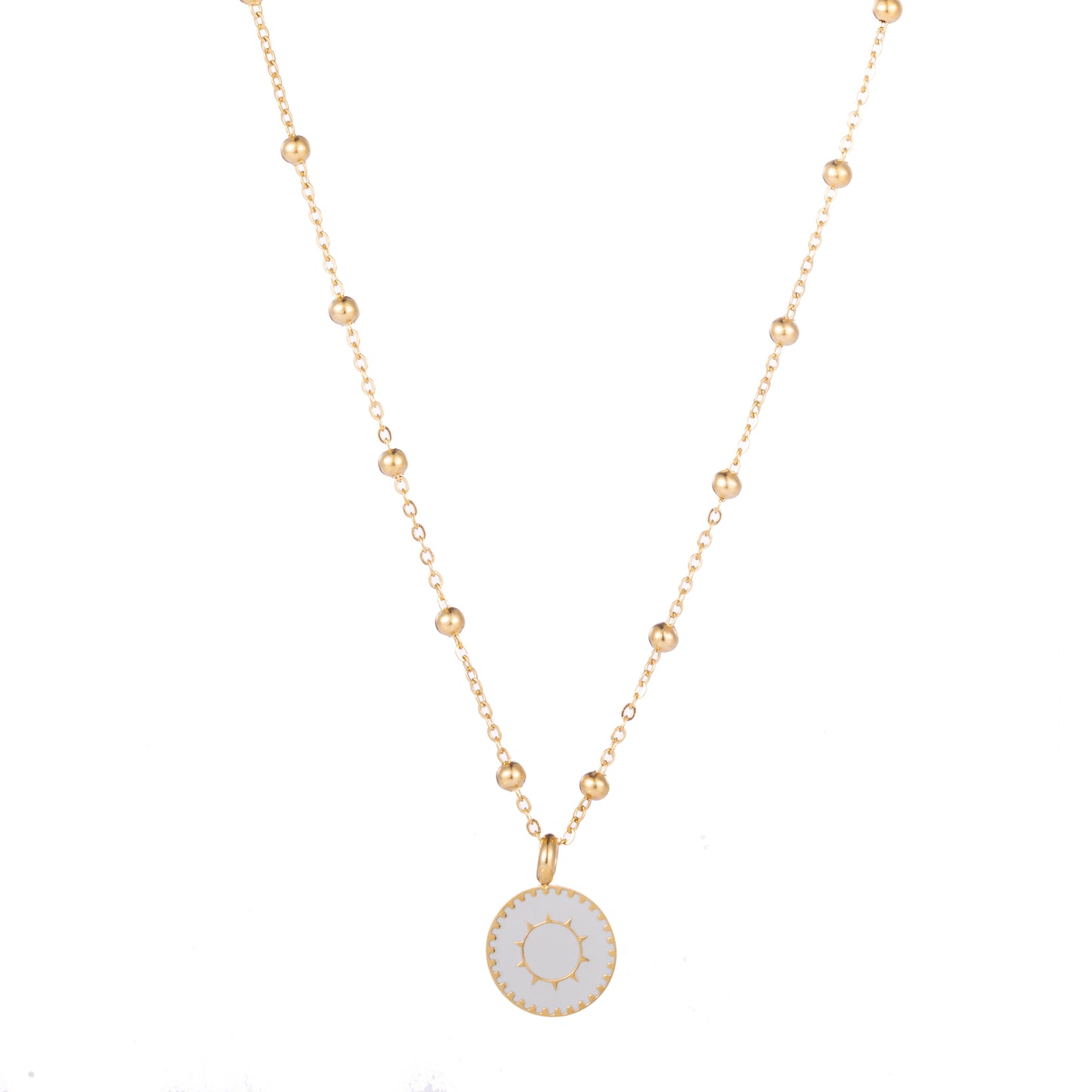 Colier de aur cu pandantiv reprezentând un soare alb.